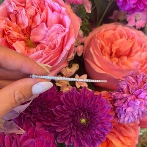 XIV Karats 14K Diamond Bangle